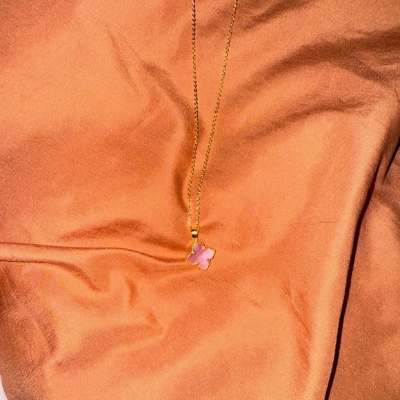 adornia Jewelry - Chic Pink and Gold Clover Necklace